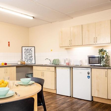 Lovely Ensuite Room With Shared Kitchen Greenwich London Bagian luar foto